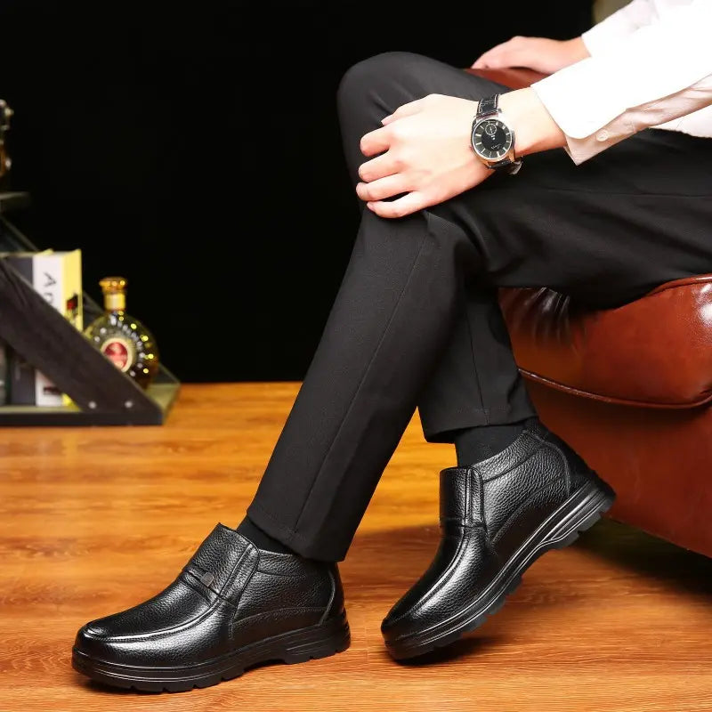 Men's Waterproof Warm Non-Slip Leather Shoes