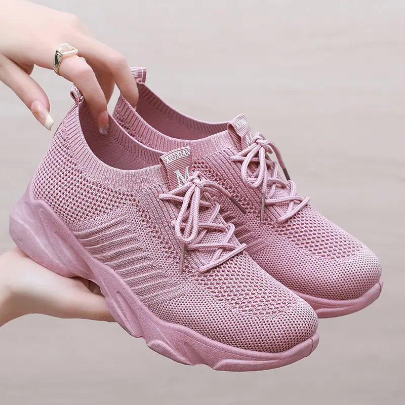 Comfortable and Chic Women's Sneakers