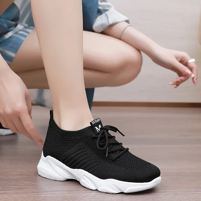 Comfortable and Chic Women's Sneakers