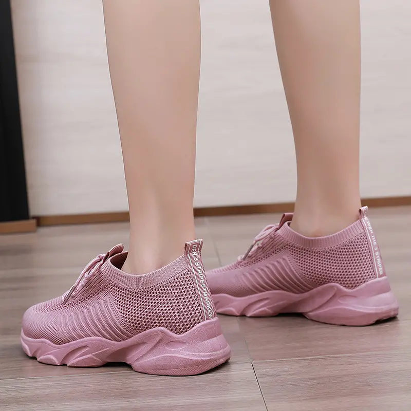 Comfortable and Chic Women's Sneakers