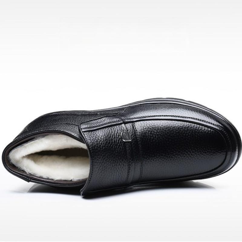 Men's Waterproof Warm Non-Slip Leather Shoes