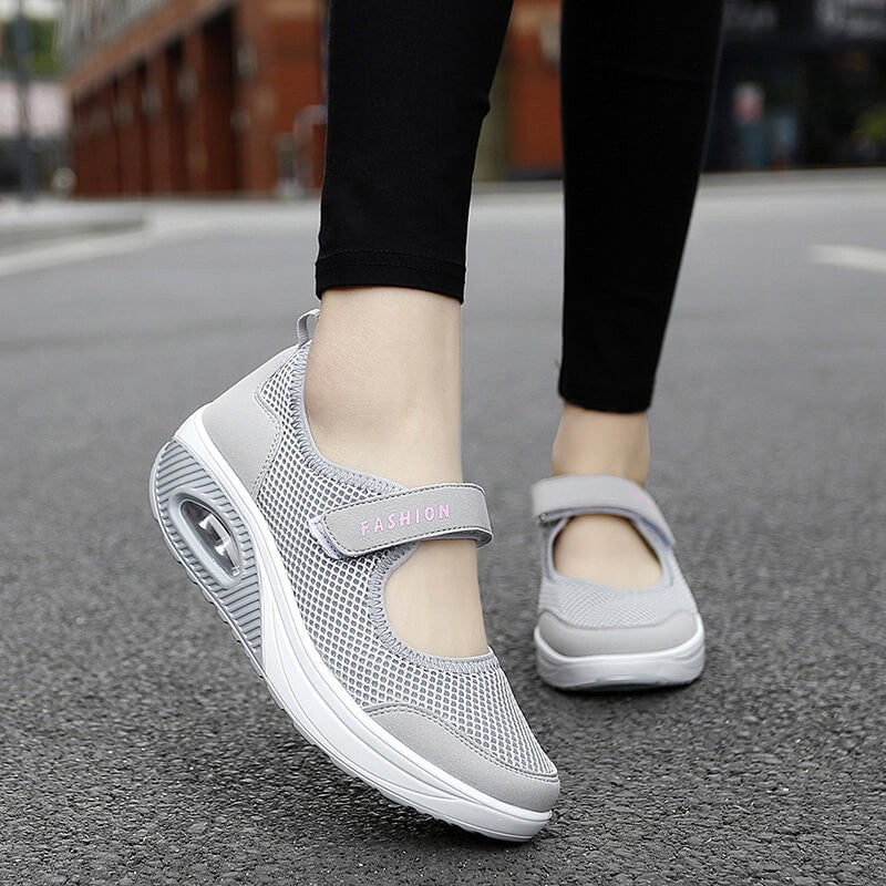 Womens stretchable breathable lightweight walking shoes