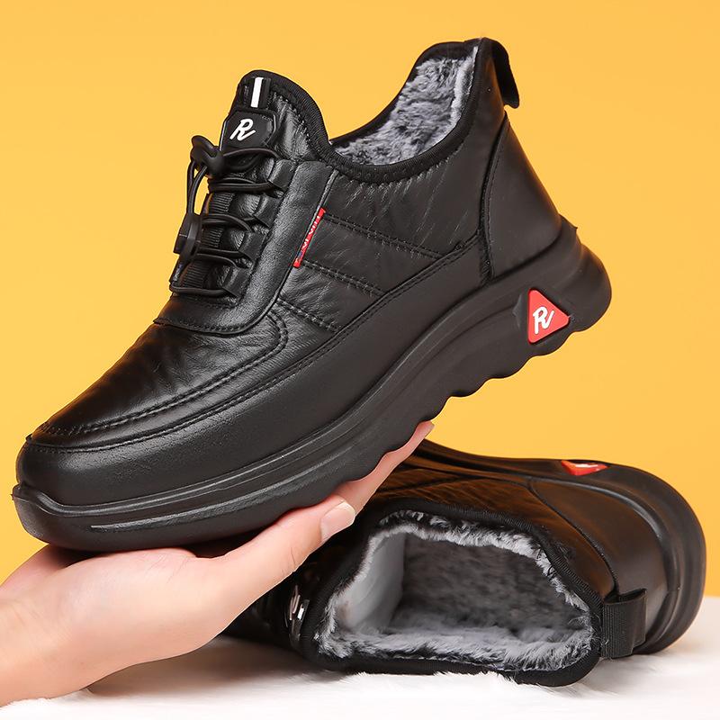 Men’s Waterproof Fleece-Lined Non-Slip Leather Winter Shoes