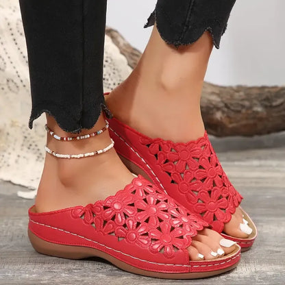 Ladies lightweight and comfortable slip-on sandals