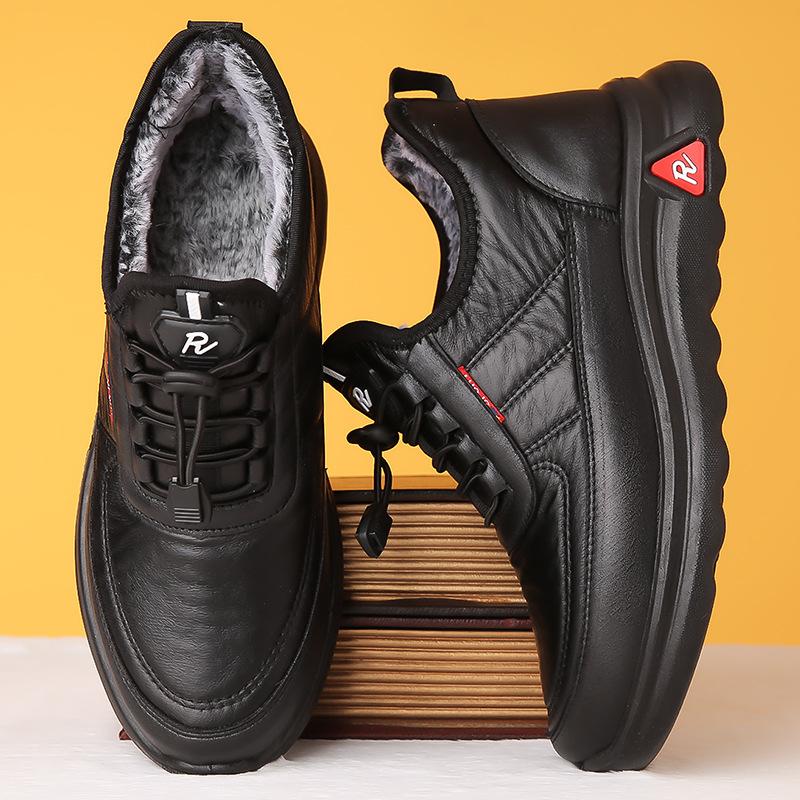 Men’s Waterproof Fleece-Lined Non-Slip Leather Winter Shoes