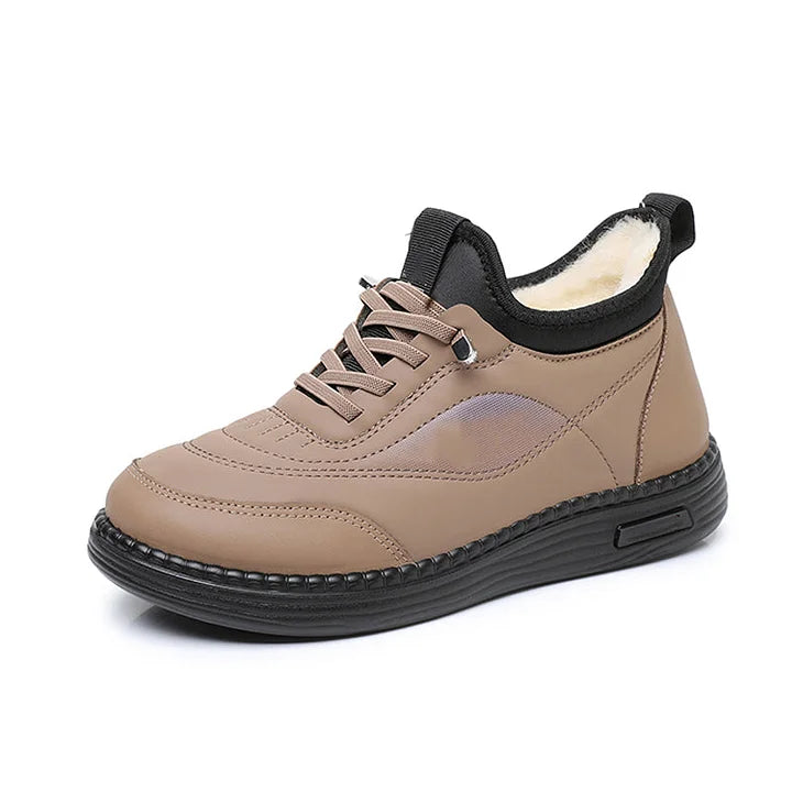 Women's winter shoes with soft sole and plush lining