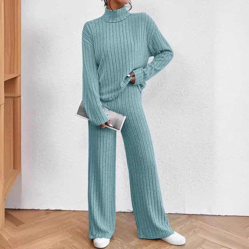Women’s High-Neck Fur-Collar Embossed Knit Lounge Set