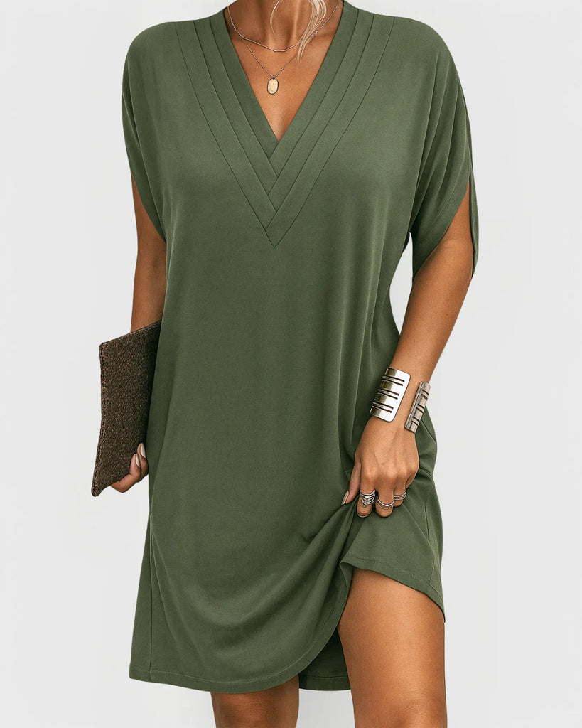 Elegant Flattering Dress – V-Neck Relaxed Fit