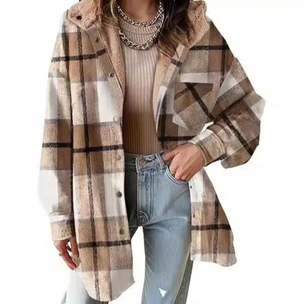 Women’s Relaxed Fit Hooded Plaid Jacket