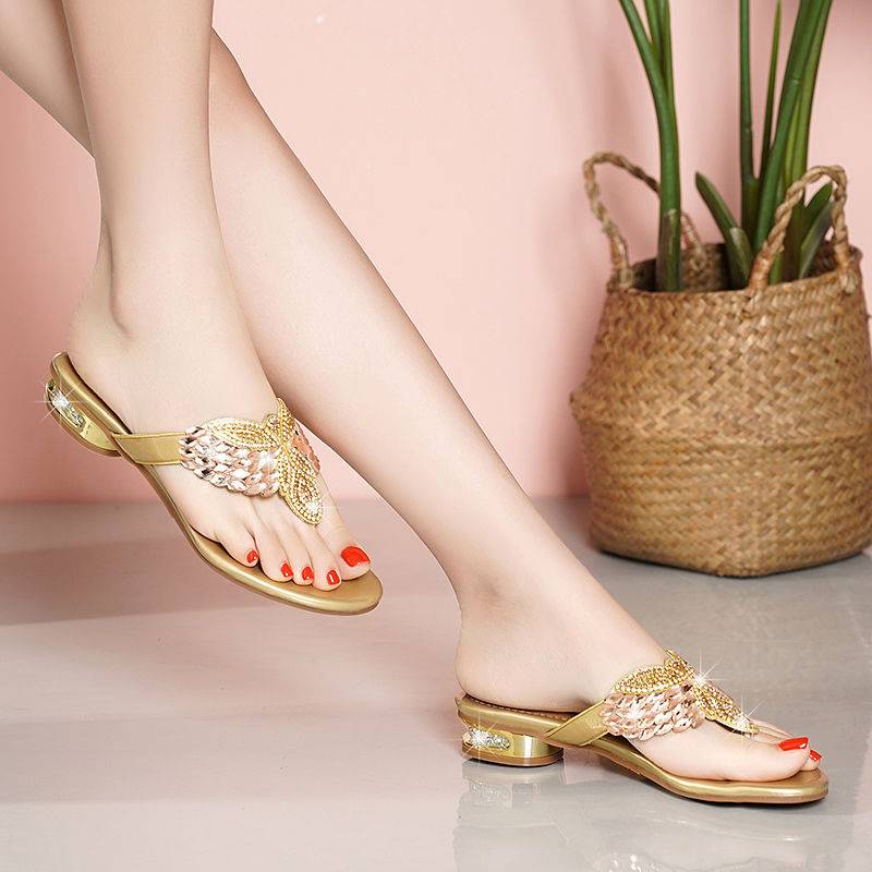 Women’s Floral Rhinestone Flip-Flops