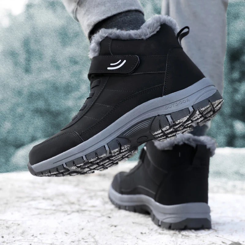 Men’s Wide-Fit Waterproof Fleece-Lined Winter Boots