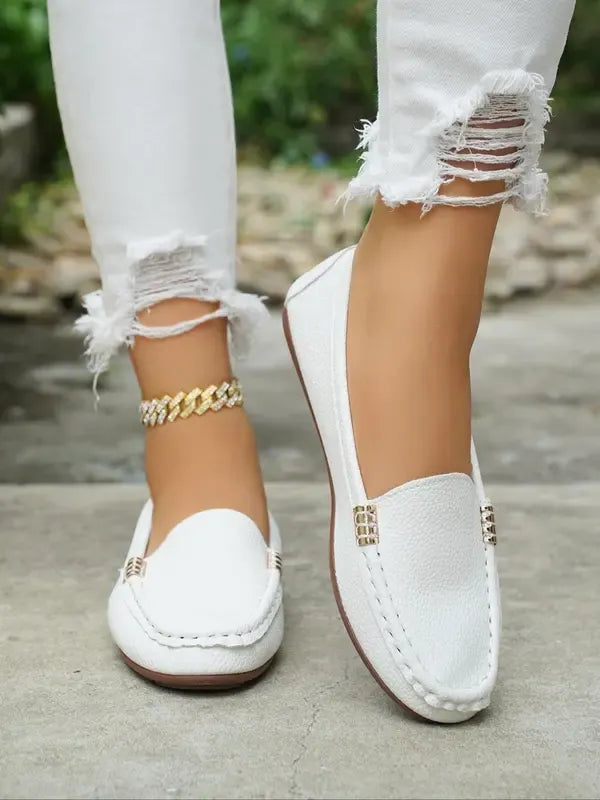 Women’s Metallic Chain Trim Comfort Loafer Flats
