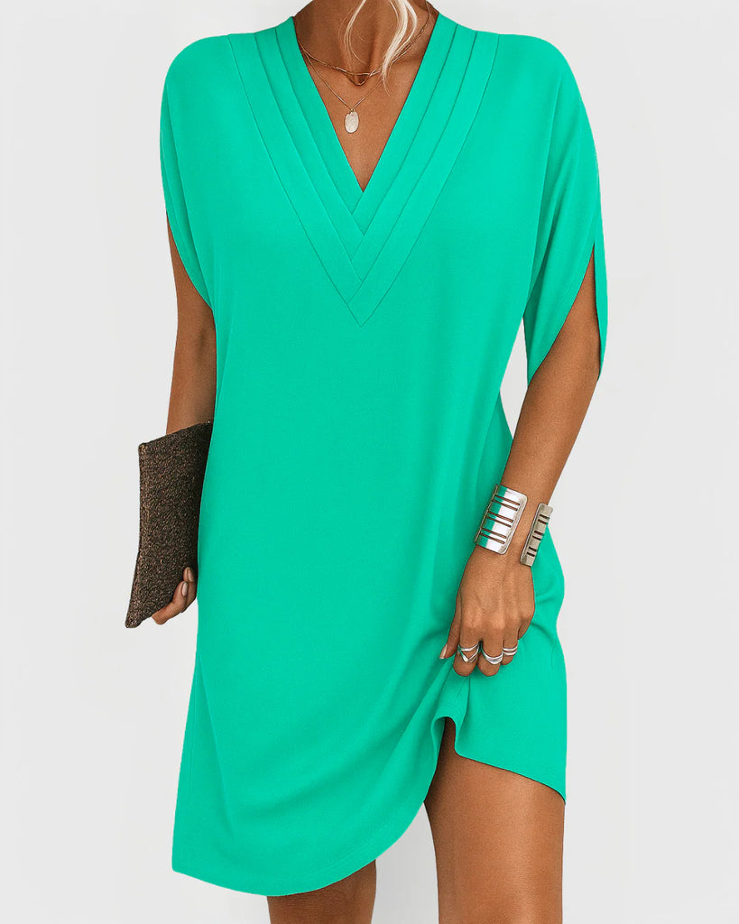 Elegant Flattering Dress – V-Neck Relaxed Fit