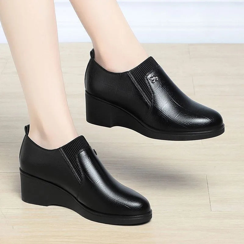 Women's Solid-Colour Fashion Wedge Orthopaedic Leather Shoes