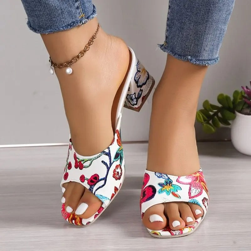 Stylish Women's Chunky-Heel Sandals