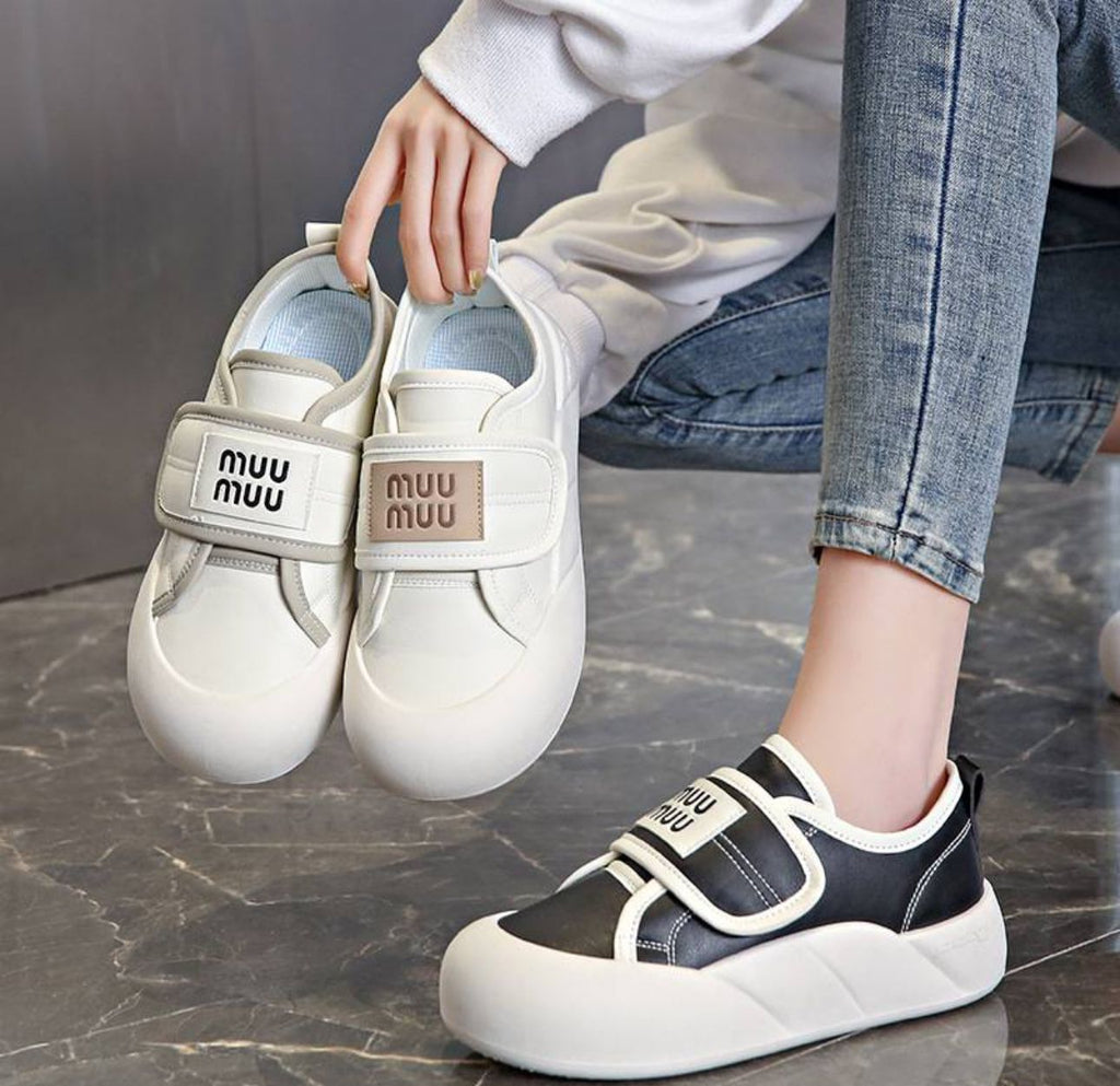 Women thick sole casual shoes