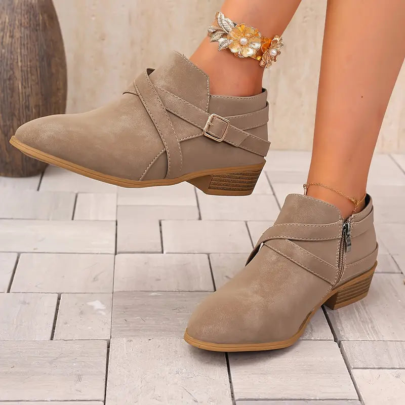 2025 Women's Plus Size Lace-Up Fashion Ankle Boots