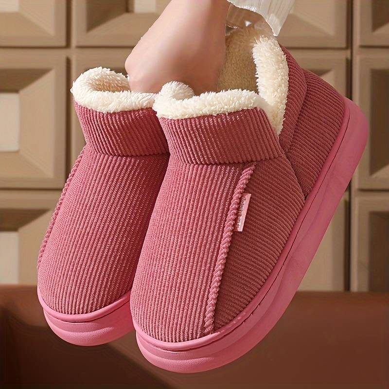 Cozy Women's Indoor Slippers: Soft Fleece, Non-Slip, Durable