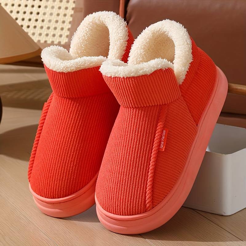 Cozy Women's Indoor Slippers: Soft Fleece, Non-Slip, Durable