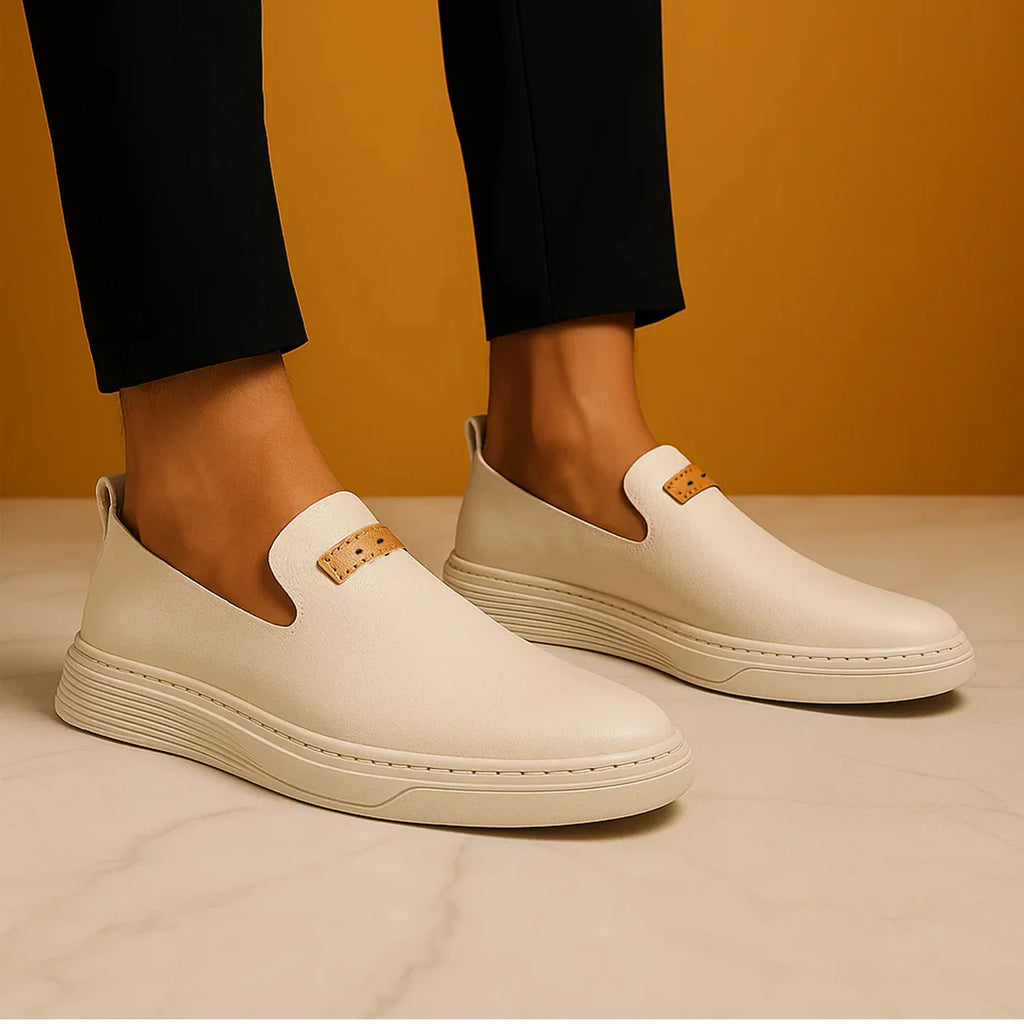 Seam-Minimal Cushioned Slip-On Everyday Shoes