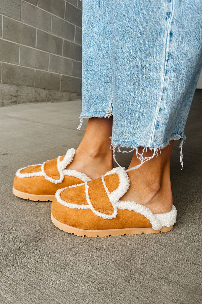 Women's Faux Fur Cozy Slip-On Slippers