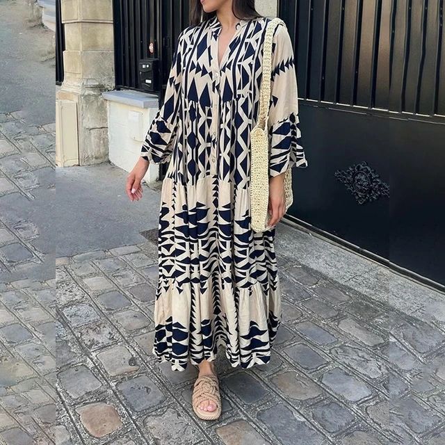 Printed dress / Modern and elegant