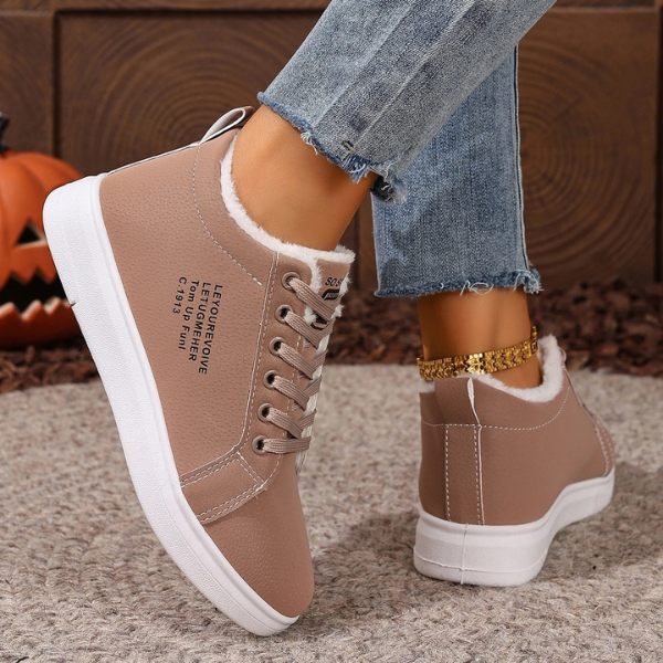 Women’s Plush Lined Winter Lace-Up Trainers