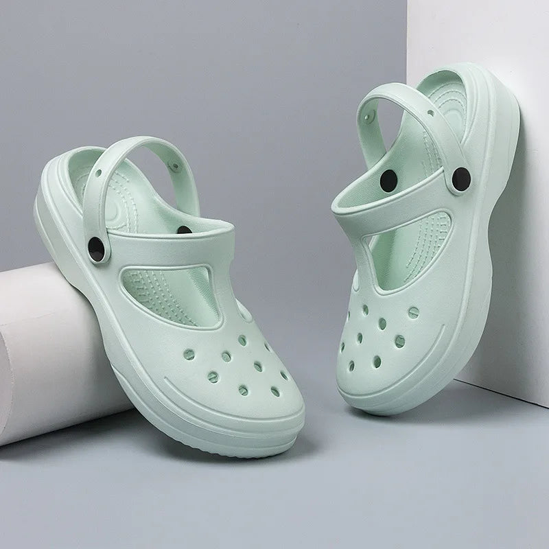 Wildflower Clogs – Lightweight Comfort for Every Occasion