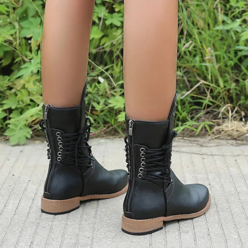 Women's lace-up boots with low heels and round toes