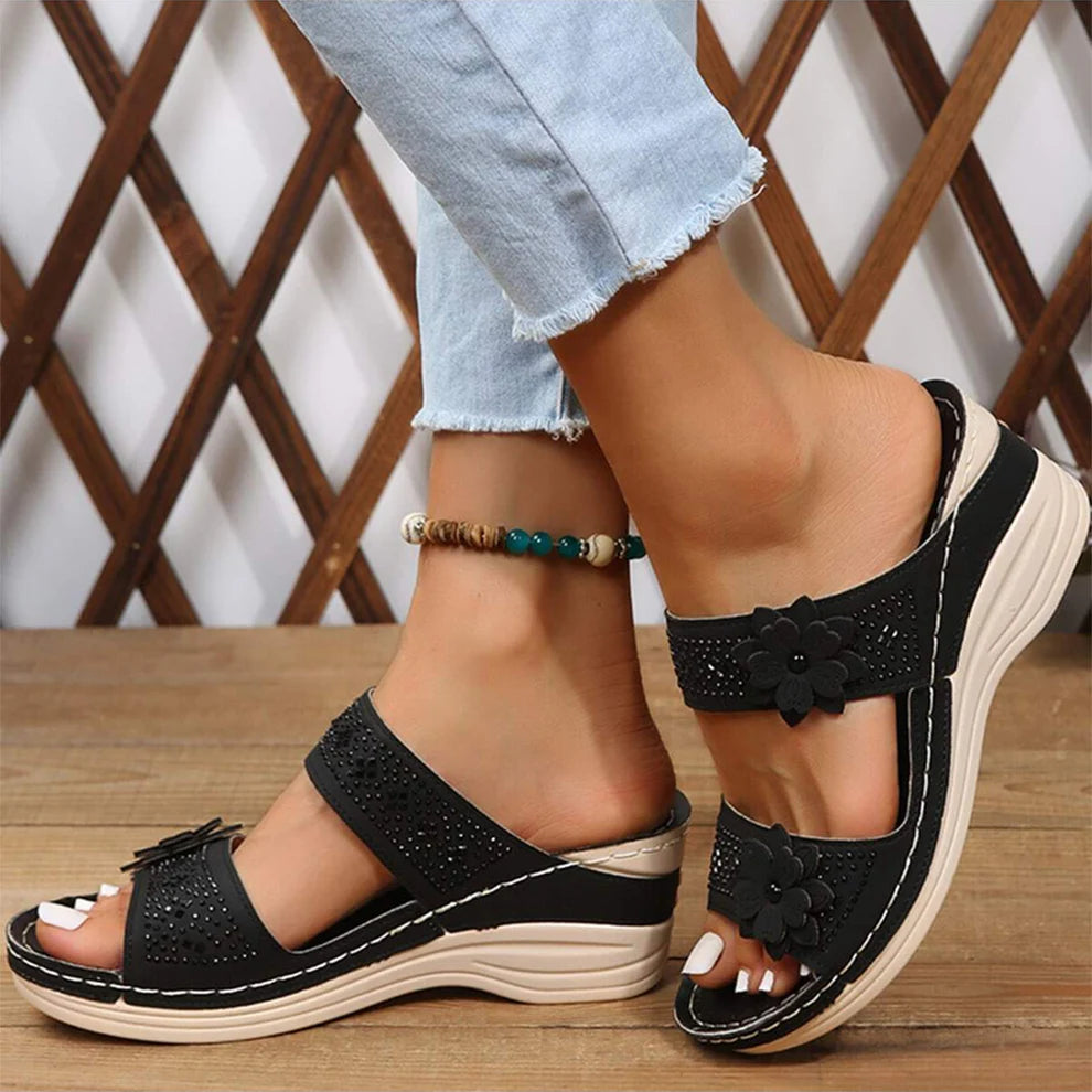 Blisscomfy Retro Studded Flowers Arch Support Slide Sandals