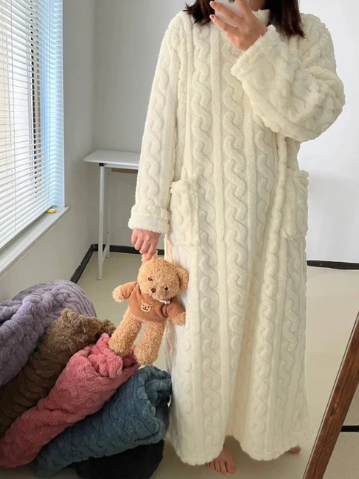 Women’s Coral Velvet Jacquard Nightgown with Pockets