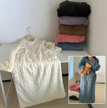 Women’s Coral Velvet Jacquard Nightgown with Pockets