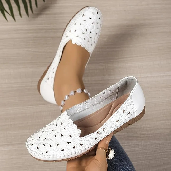 👟 Women's Comfortable Lightweight Fashion Cut-Out Casual Shoes 👟
