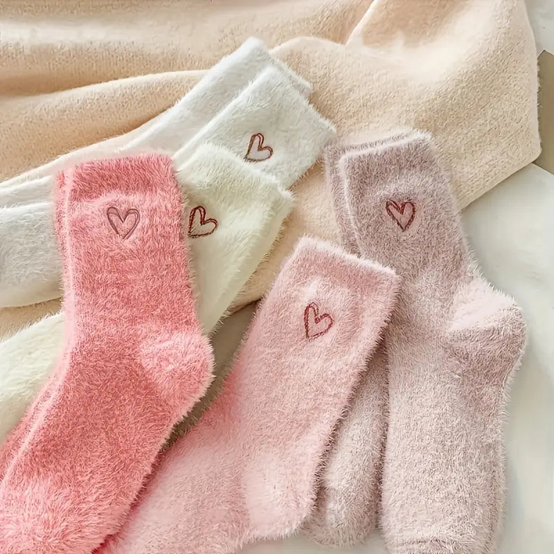 Cozy Heart-Embroidered Socks – 5 Pairs Pack