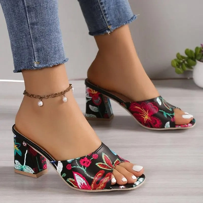 Stylish Women's Chunky-Heel Sandals