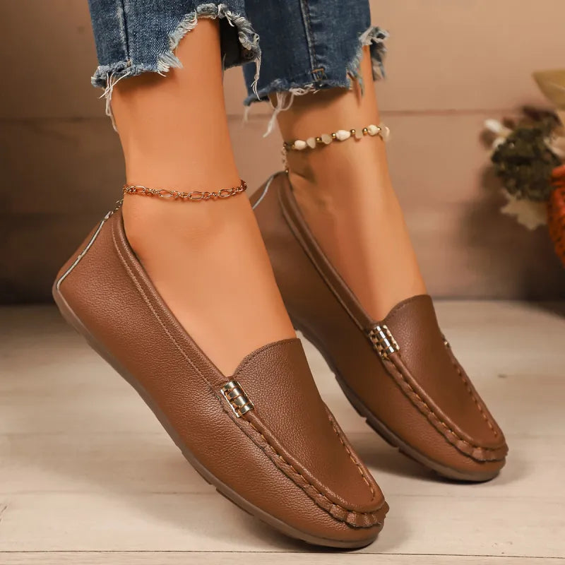 Women’s Metallic Chain Trim Comfort Loafer Flats