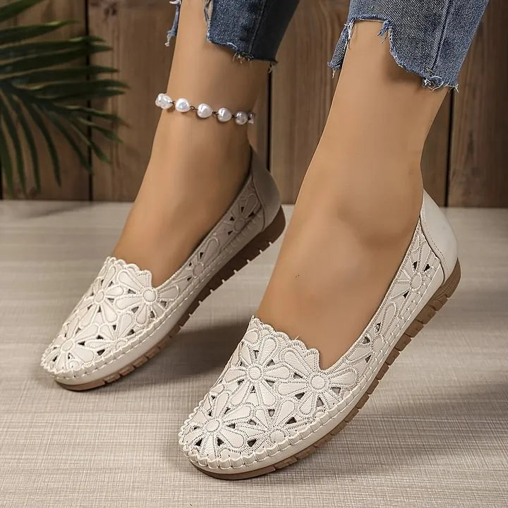 👟 Women's Comfortable Lightweight Fashion Cut-Out Casual Shoes 👟
