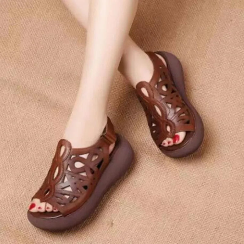 Thick sole sandals with retro hollow design