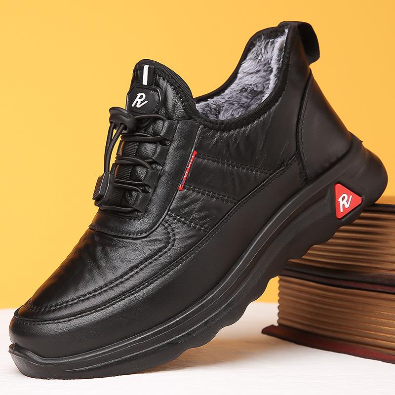 Men’s Waterproof Fleece-Lined Non-Slip Leather Winter Shoes