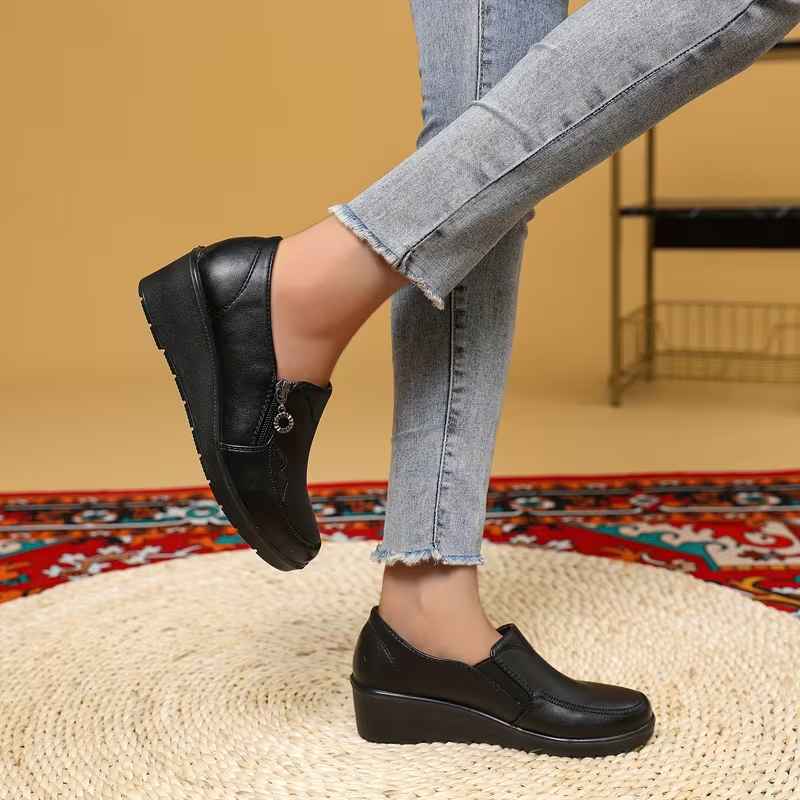 Women’s Embroidered Side-Zip Comfort Loafers