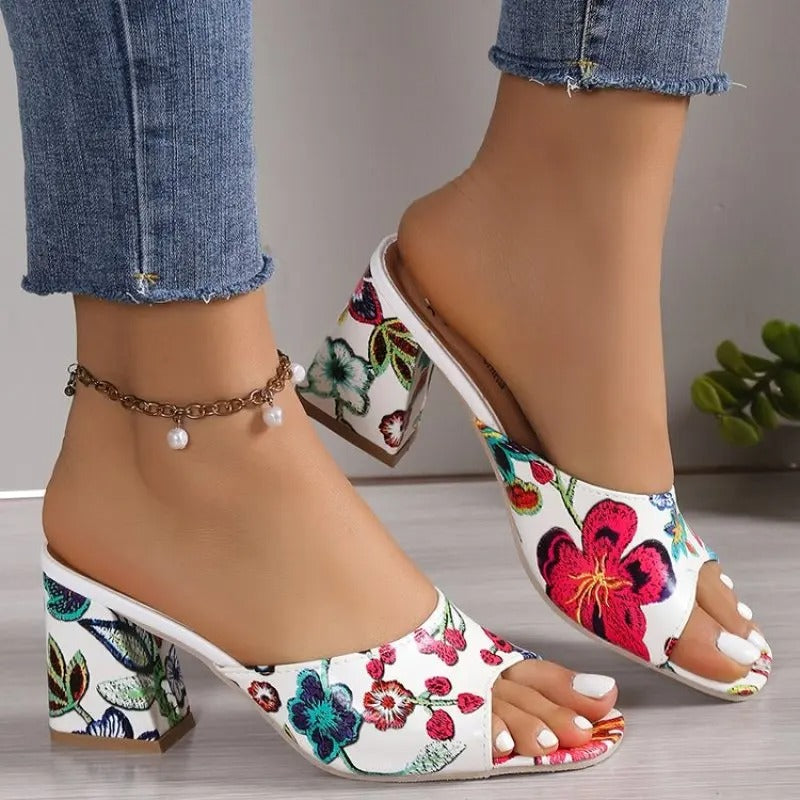 Stylish Women's Chunky-Heel Sandals