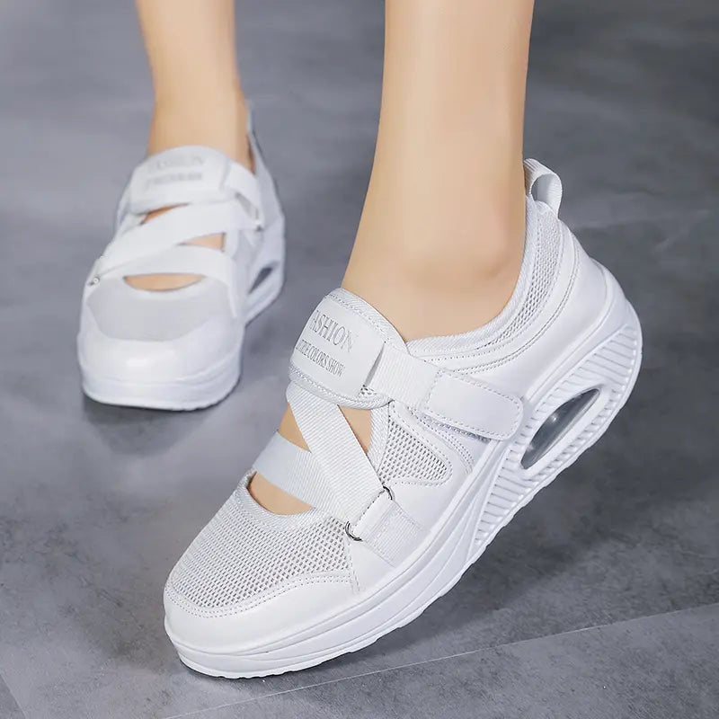 Women's Soft And Stylish Casual Shoes