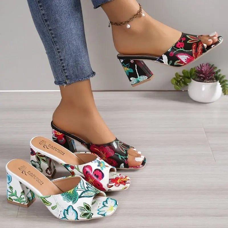 Stylish Women's Chunky-Heel Sandals