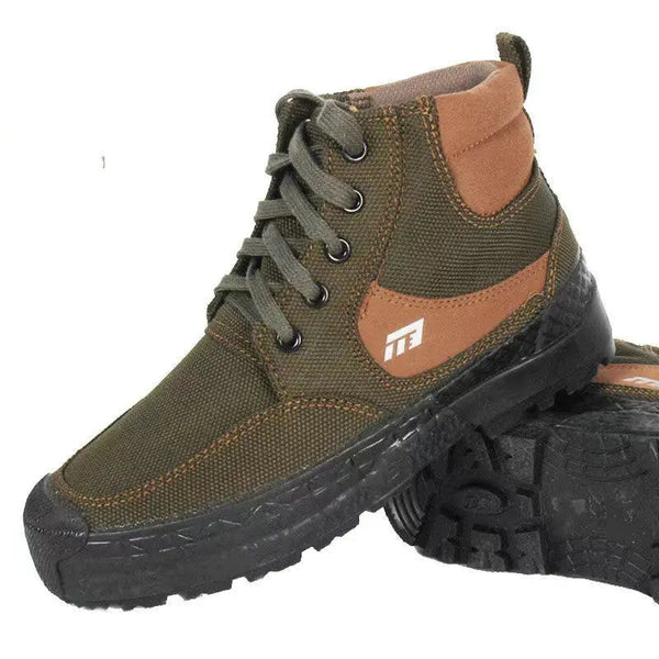 Waterproof hiking boots for outdoor use