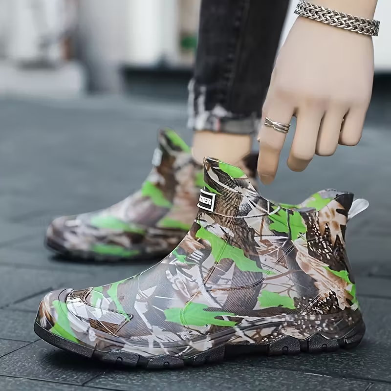 Men’s Camo Print Ankle Rain Boots