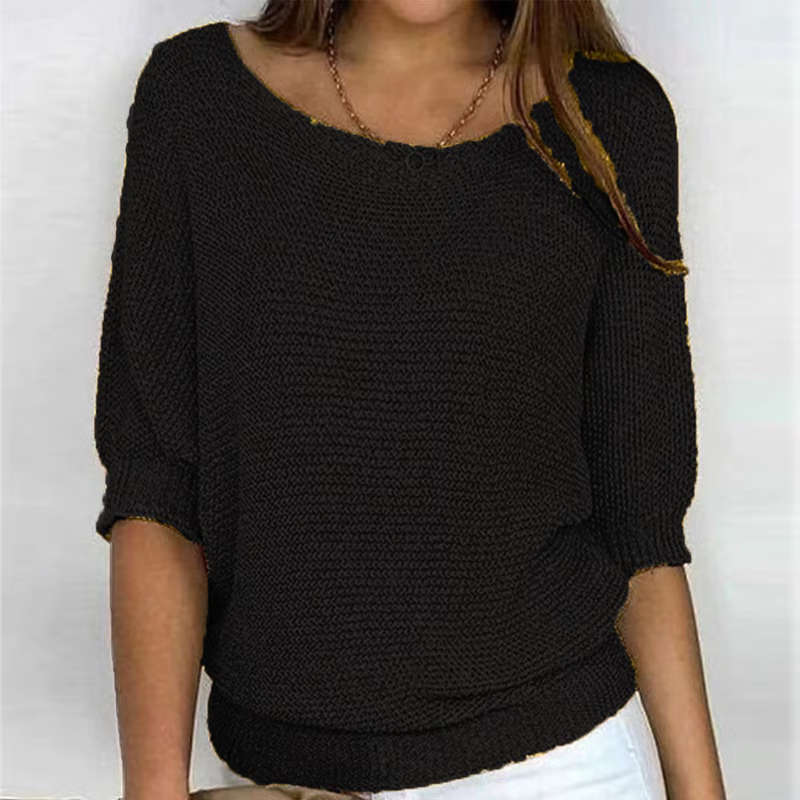 Solid colour sweater with a round neckline and 3/4 sleeves