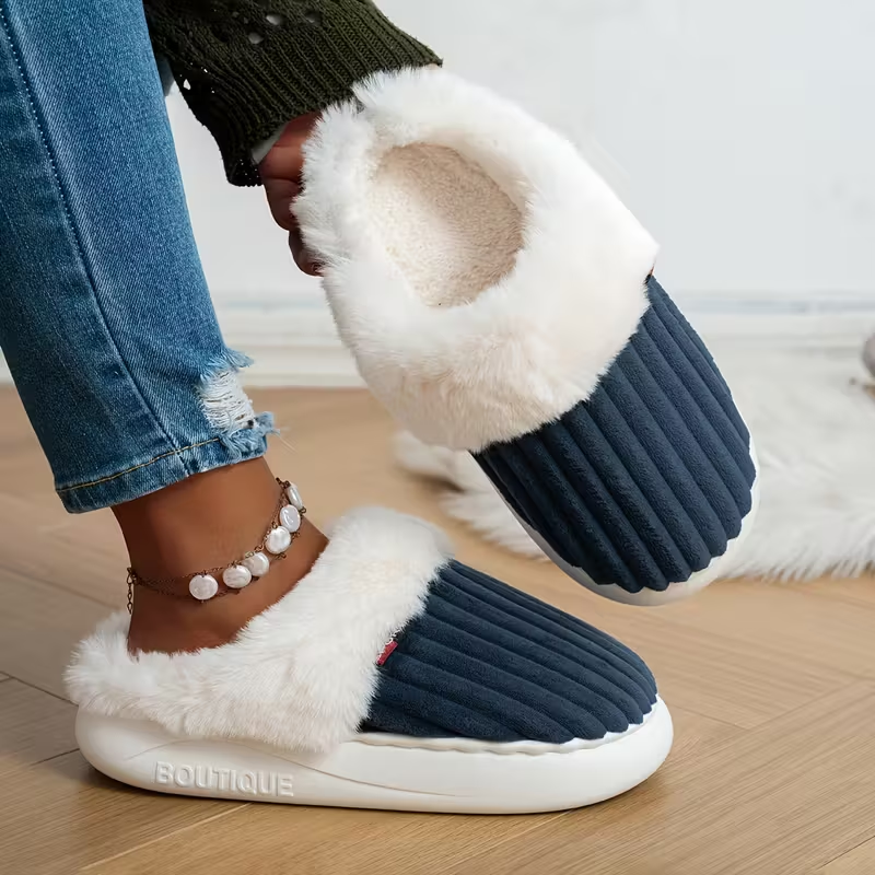 Women’s Plush Fleece-Lined Winter Slippers