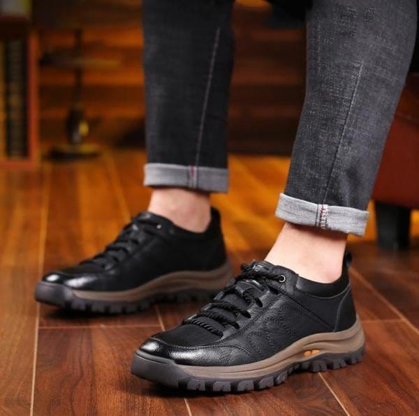 Men’s Waterproof-Style Leather Walking Shoes