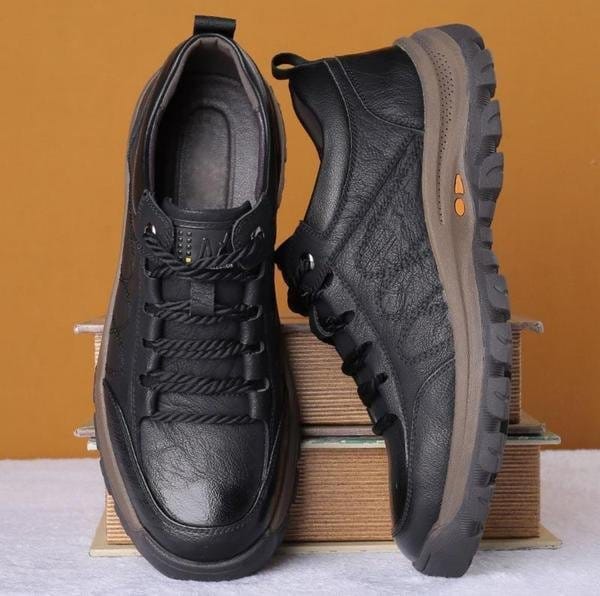 Men’s Waterproof-Style Leather Walking Shoes