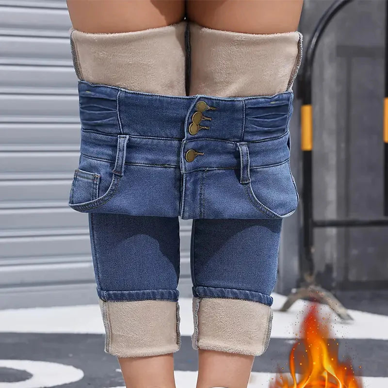 Warm and comfortable women's denim pants with fleece lining